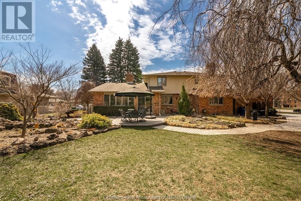147 CRYSTAL DRIVE Image 43