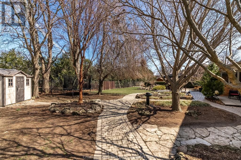 147 CRYSTAL DRIVE Image 45
