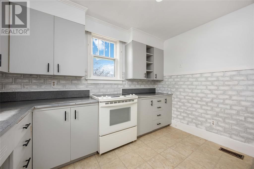 222 SHEPHERD STREET Image 18