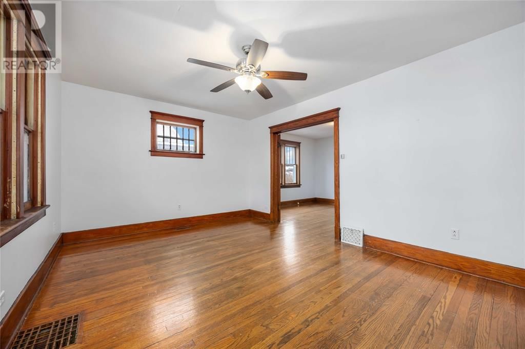 222 SHEPHERD STREET Image 8
