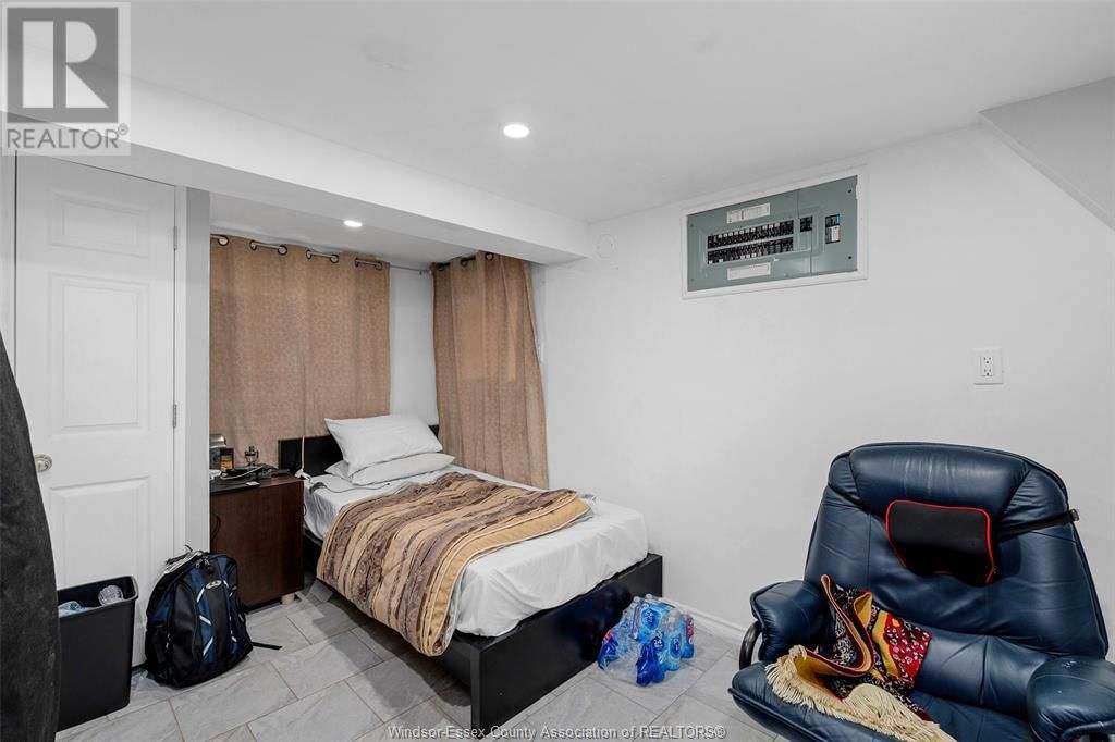 1415 OLIVE ROAD Image 19