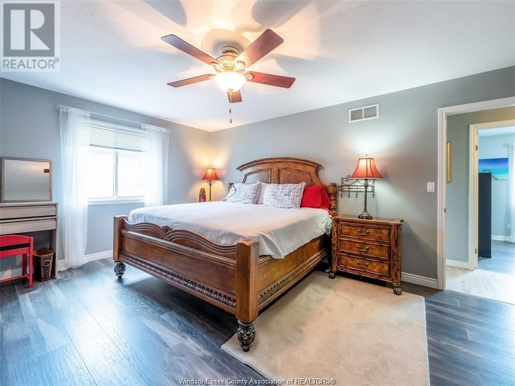 1646 MAPLE AVENUE Image 21