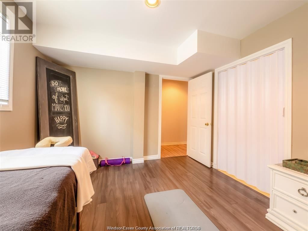 1646 MAPLE AVENUE Image 39
