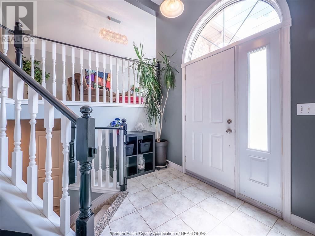 1646 MAPLE AVENUE Image 4