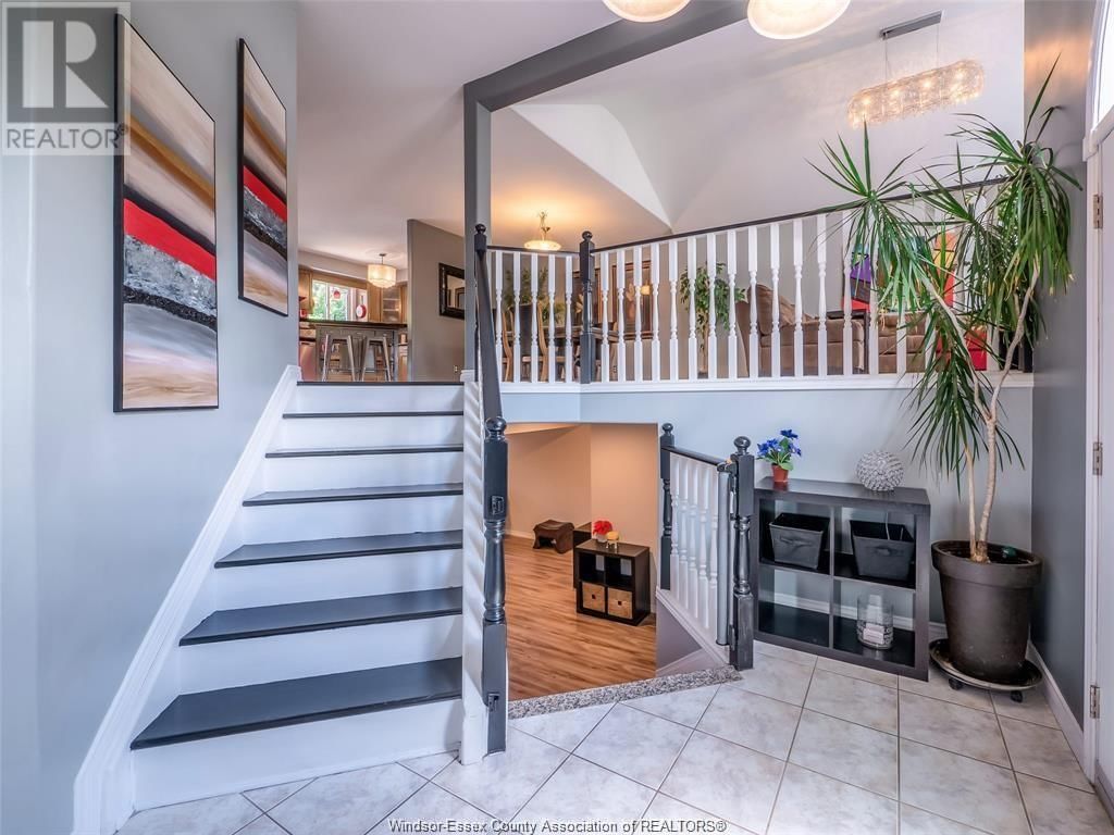 1646 MAPLE AVENUE Image 5