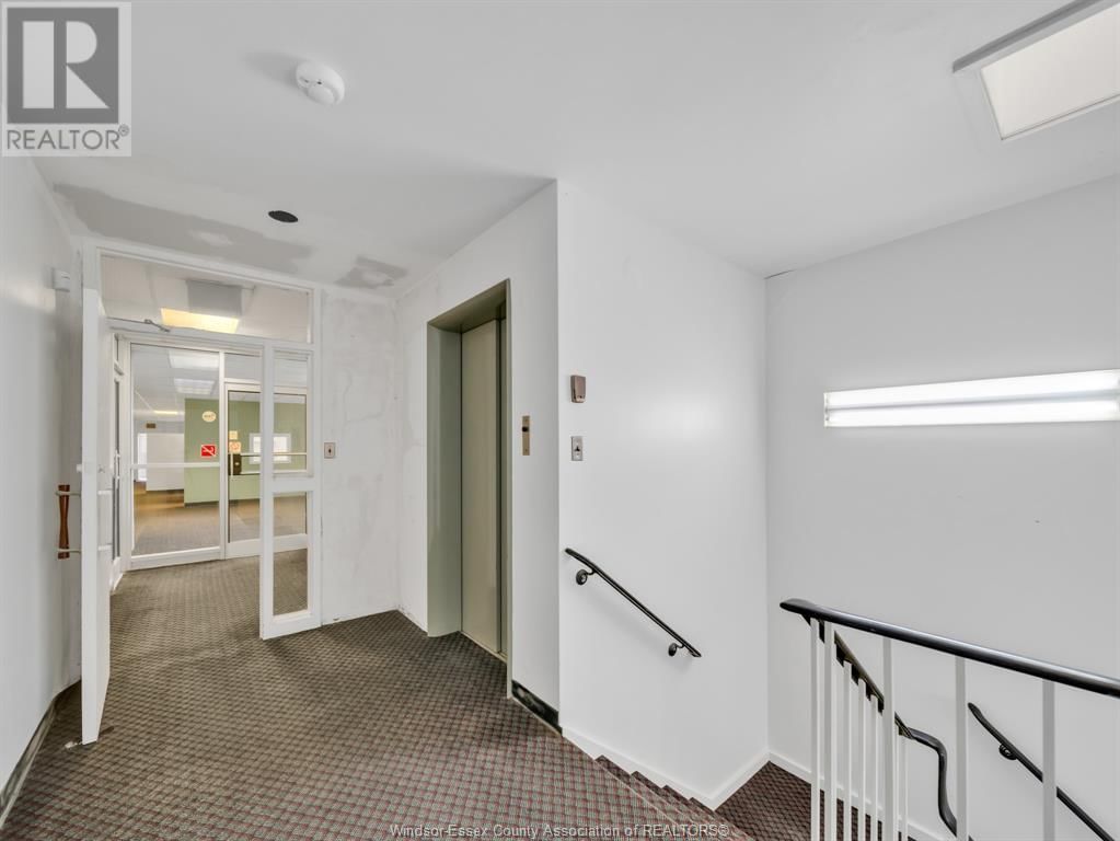 545 OUELLETTE AVENUE Image 15