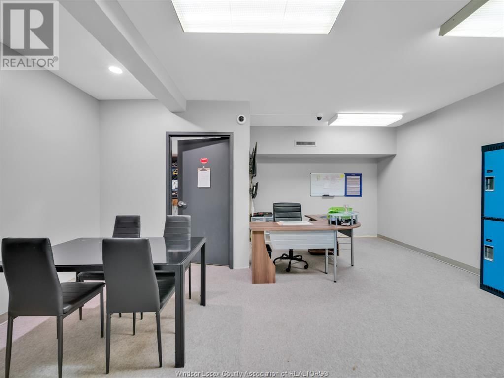 545 OUELLETTE AVENUE Image 22