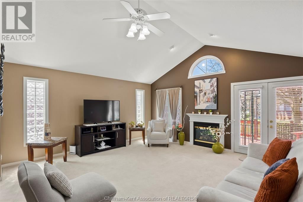 24 - 154 SEMENYN AVENUE Image 19