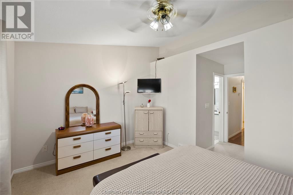 24 - 154 SEMENYN AVENUE Image 25