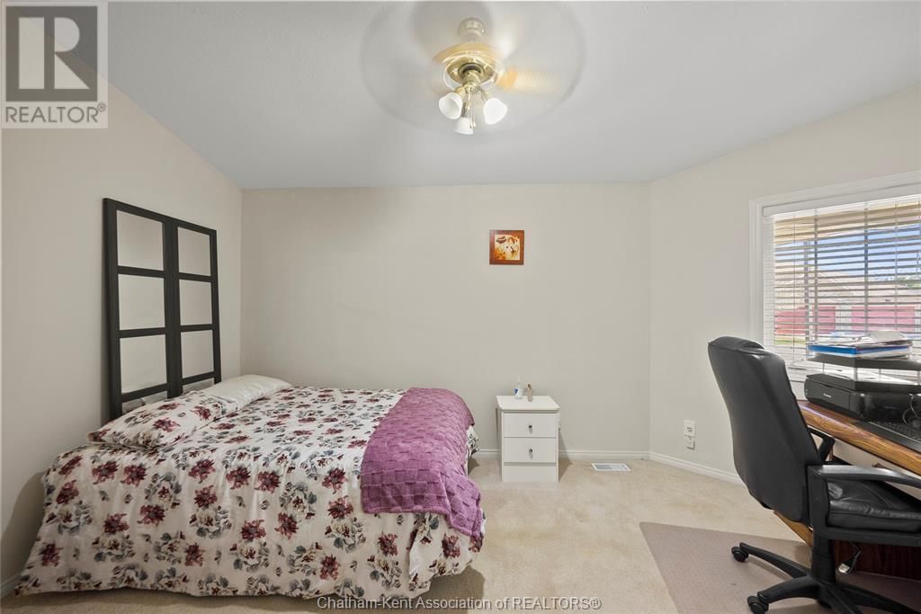 24 - 154 SEMENYN AVENUE Image 29