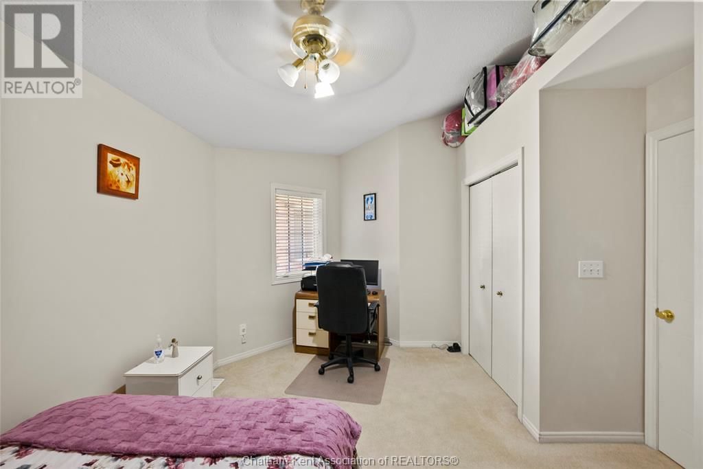 24 - 154 SEMENYN AVENUE Image 30