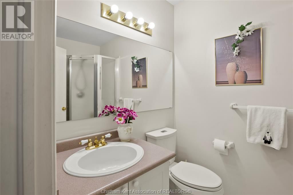 24 - 154 SEMENYN AVENUE Image 32