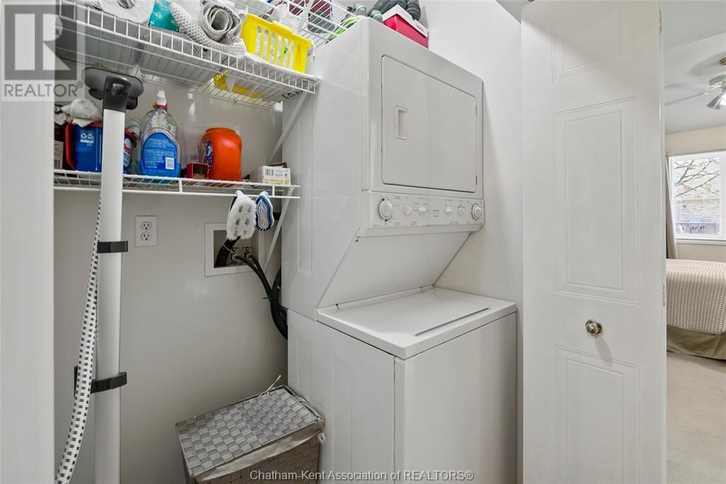 24 - 154 SEMENYN AVENUE Image 33