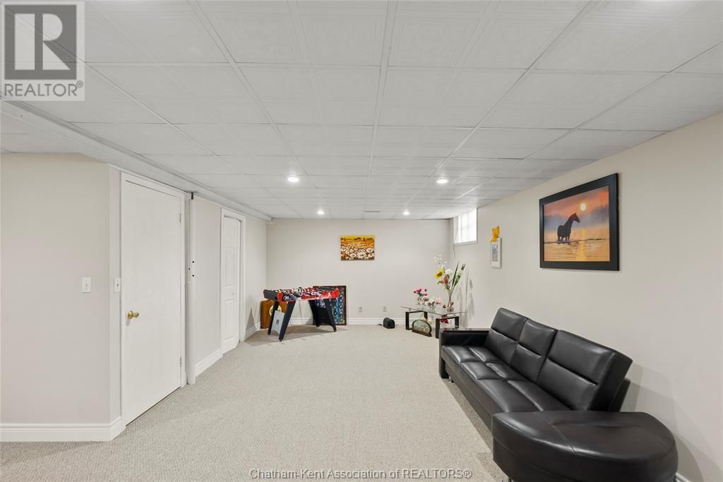 24 - 154 SEMENYN AVENUE Image 36