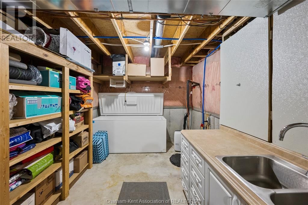 24 - 154 SEMENYN AVENUE Image 44