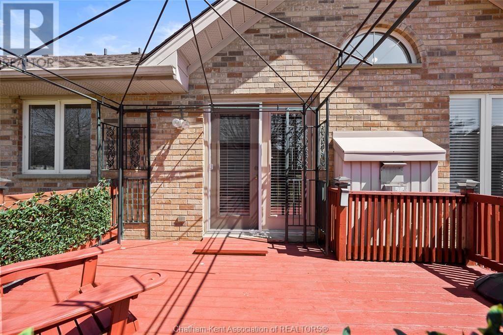 24 - 154 SEMENYN AVENUE Image 47