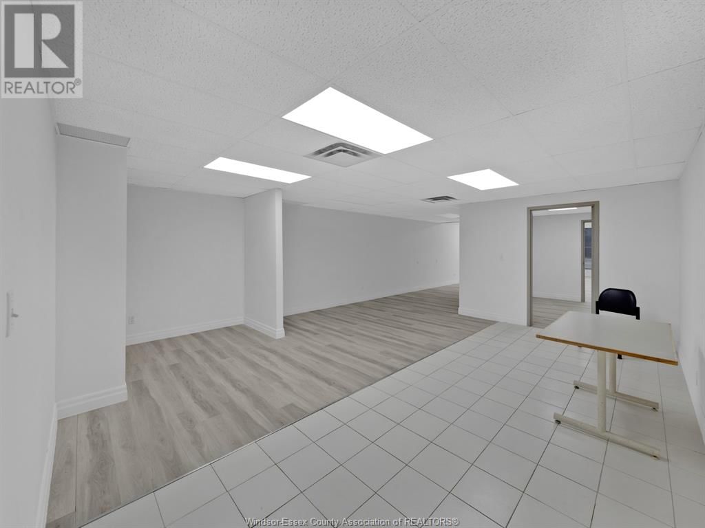 711-719 PELISSIER STREET Image 12
