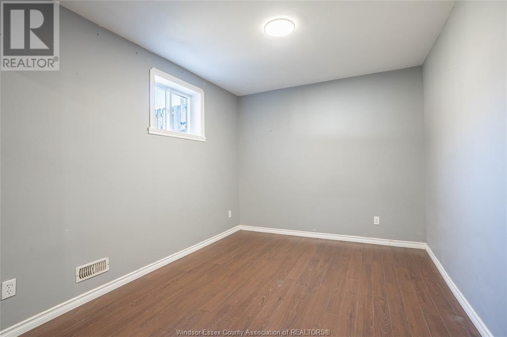 LOWER - 2376 ASKIN Image 6