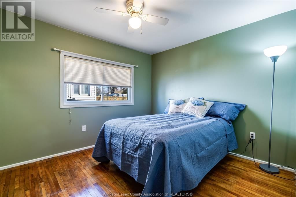 2334 ELSMERE AVENUE Image 15