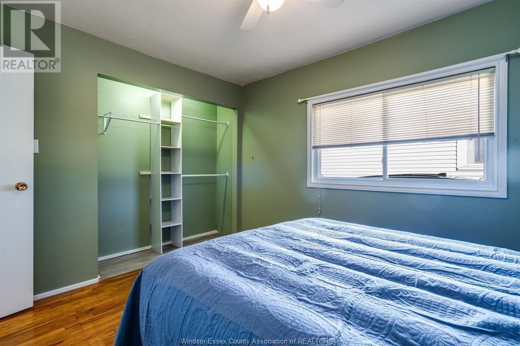 2334 ELSMERE AVENUE Image 16