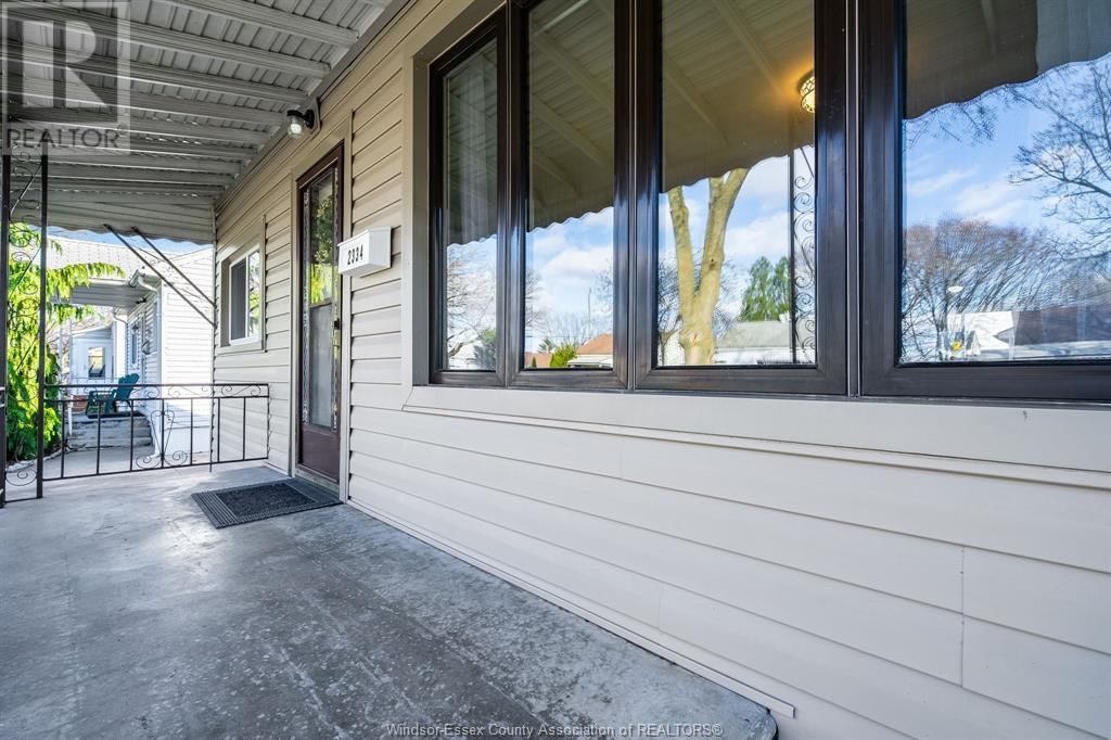 2334 ELSMERE AVENUE Image 23