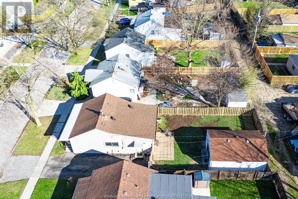 2334 ELSMERE AVENUE Image 36