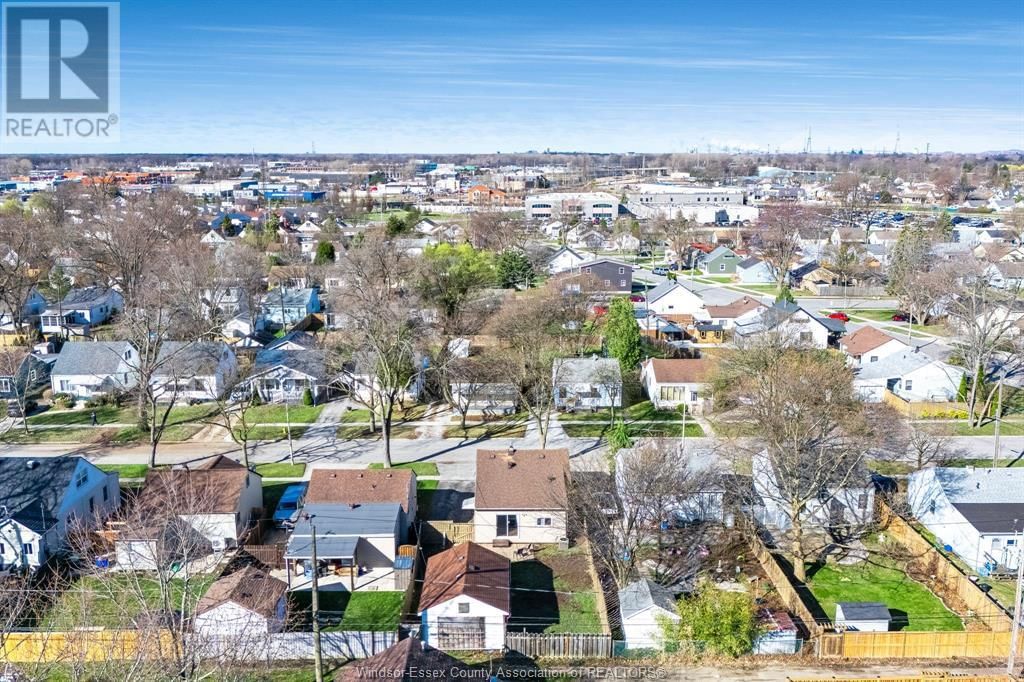 2334 ELSMERE AVENUE Image 38