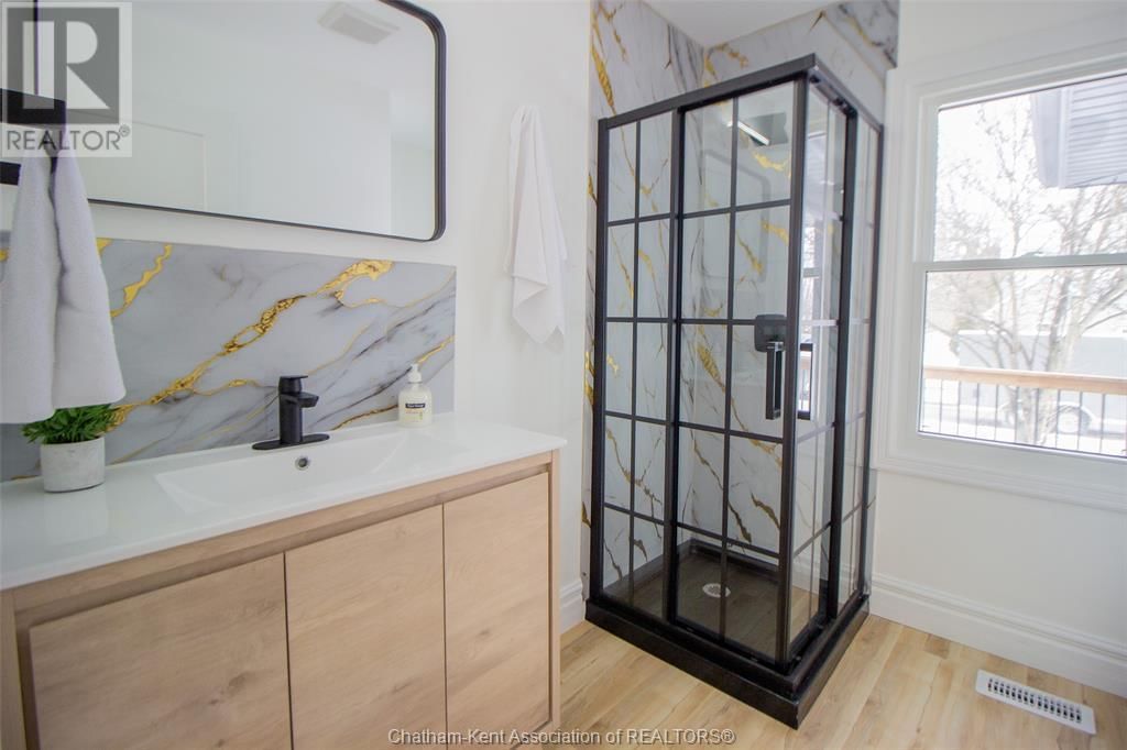507 TRERICE STREET WEST Image 13