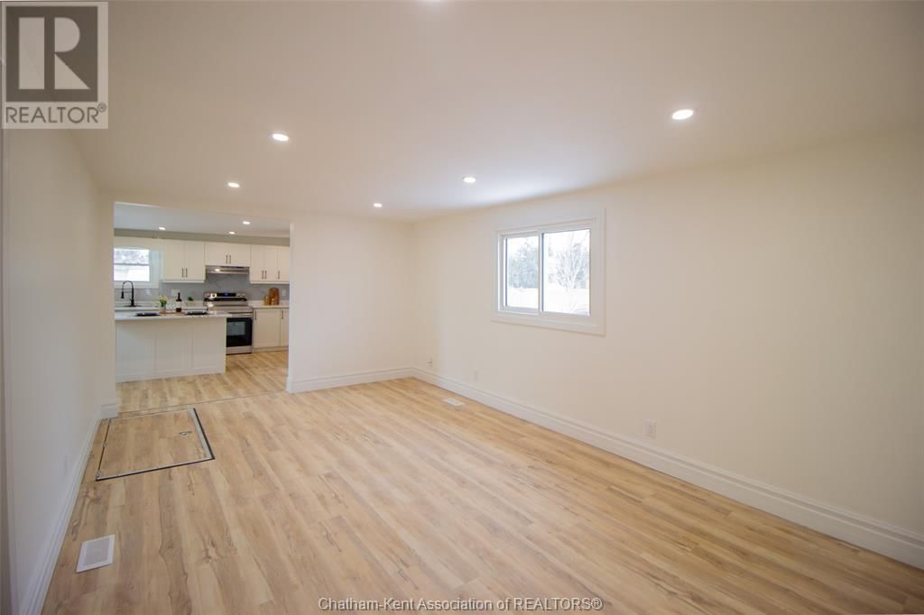 507 TRERICE STREET WEST Image 23