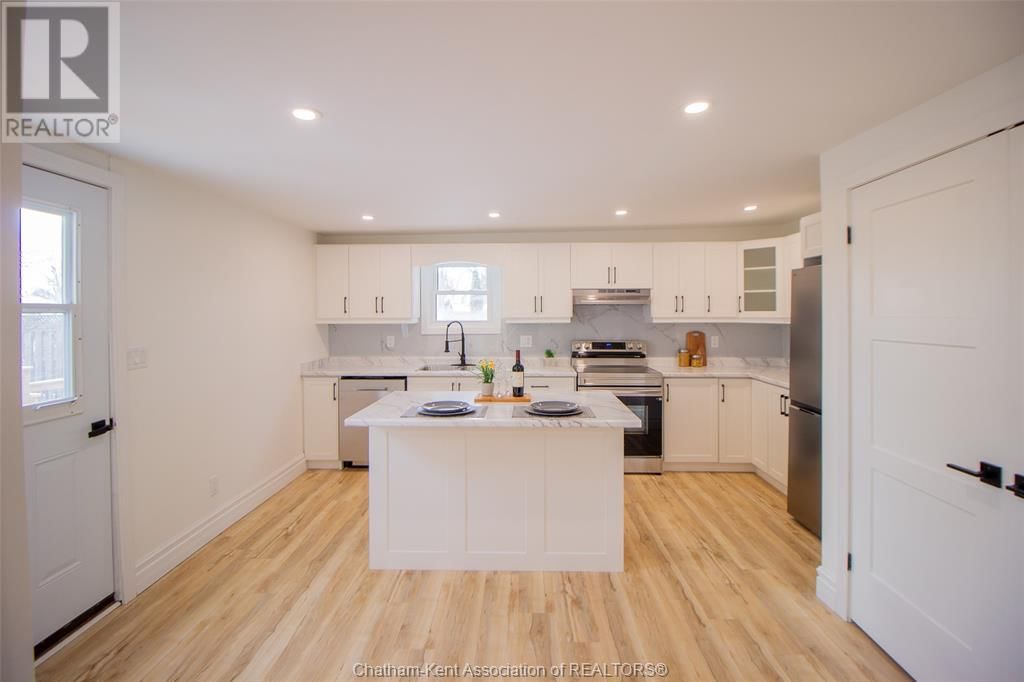 507 TRERICE STREET WEST Image 25