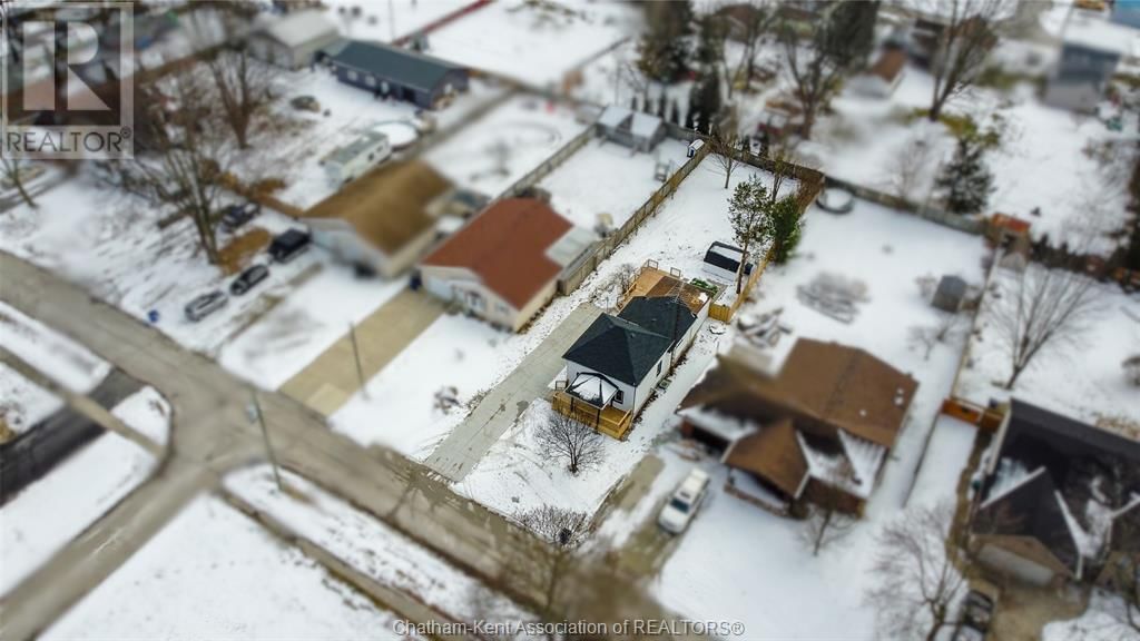 507 TRERICE STREET WEST Image 44