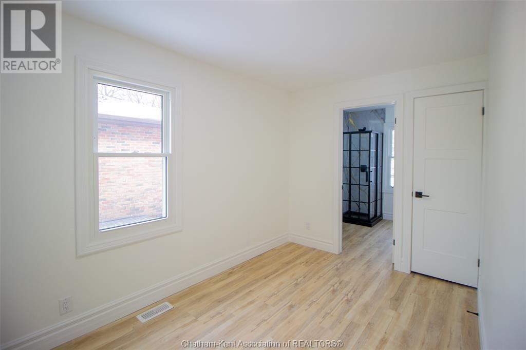 507 TRERICE STREET WEST Image 9