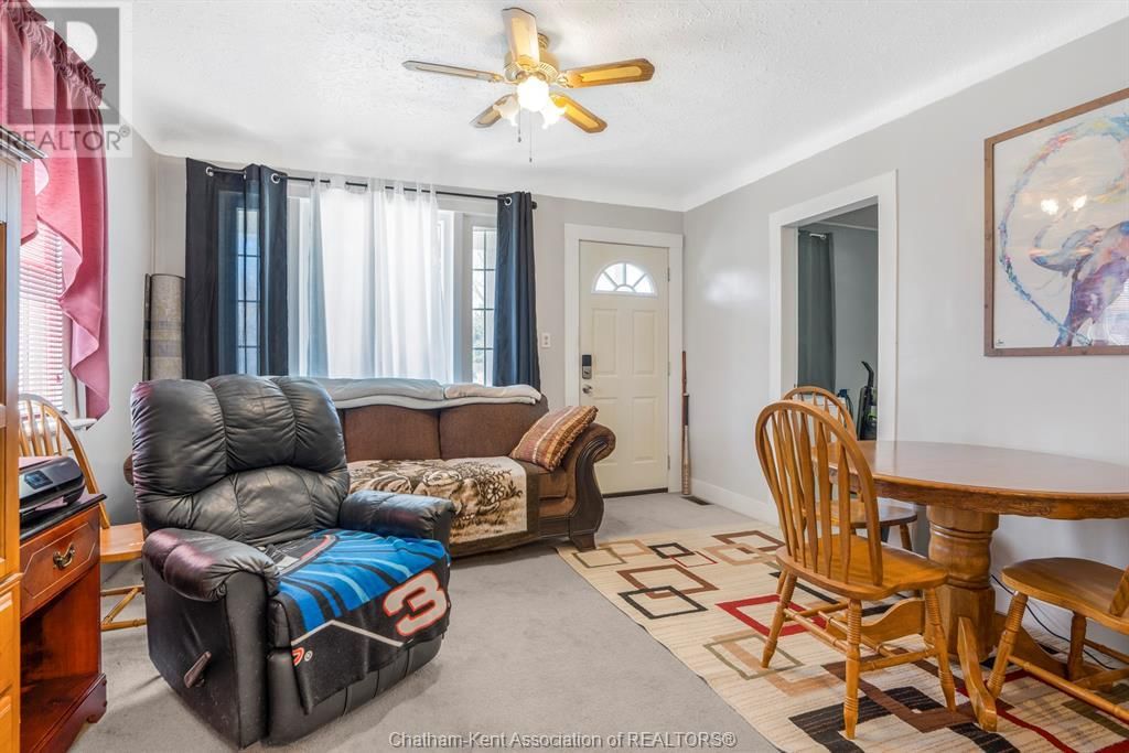 19 THELMA AVENUE Image 13