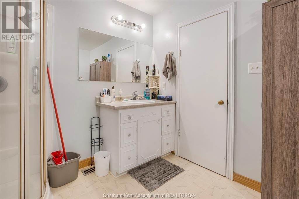 19 THELMA AVENUE Image 23