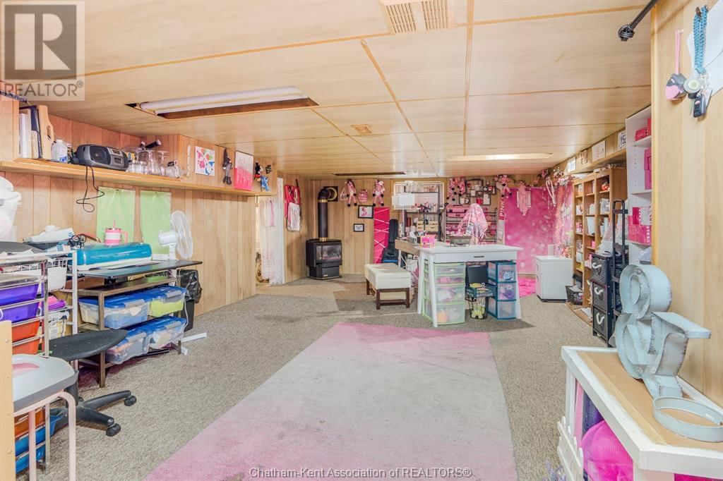 19 THELMA AVENUE Image 24
