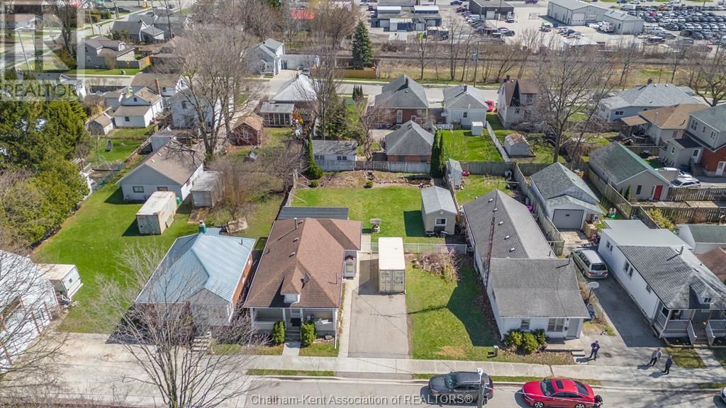 19 THELMA AVENUE Image 5