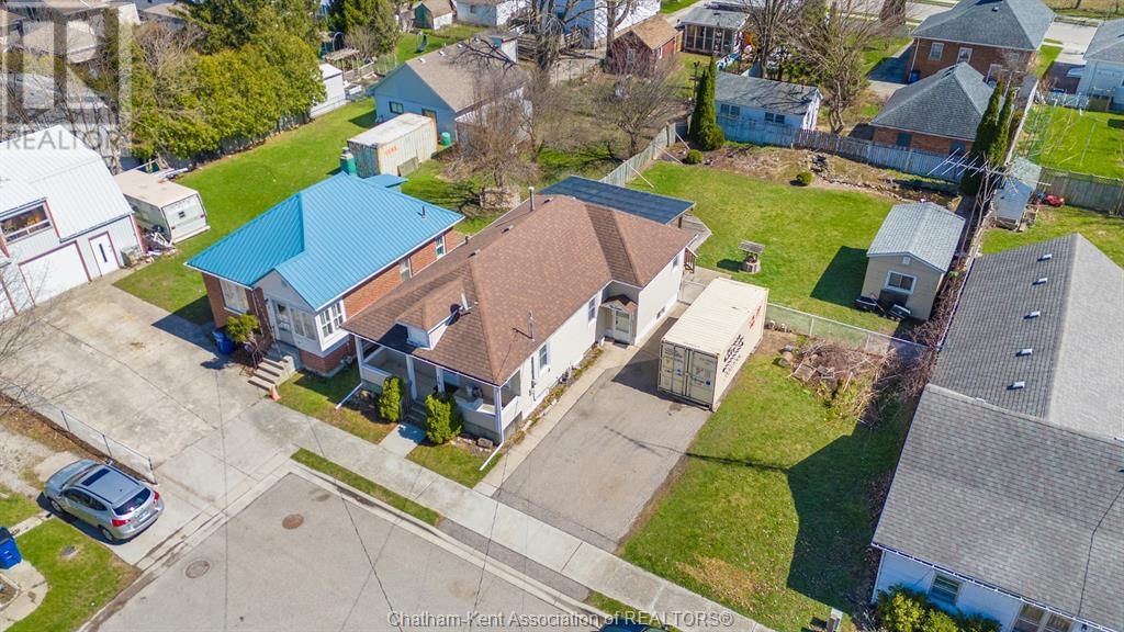 19 THELMA AVENUE Image 6