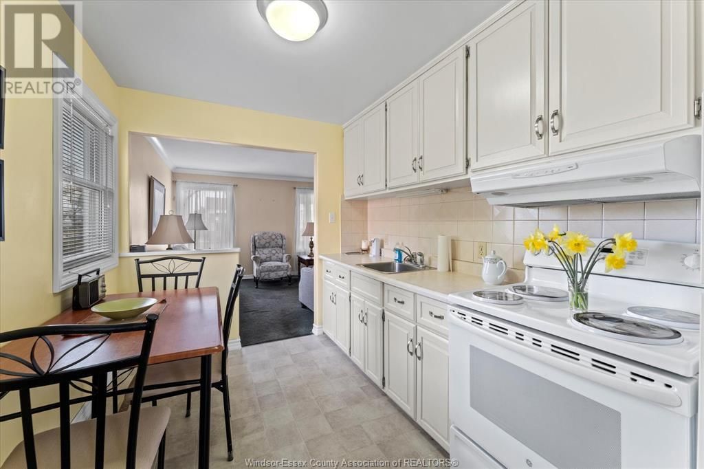 2209 PARENT AVENUE Image 11