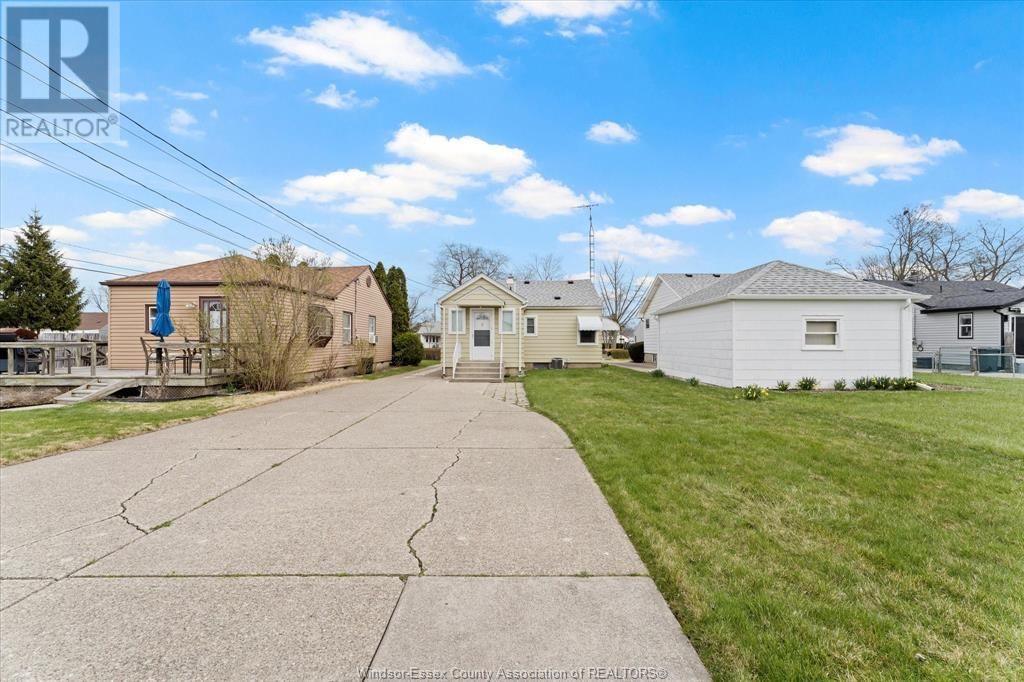 2209 PARENT AVENUE Image 21