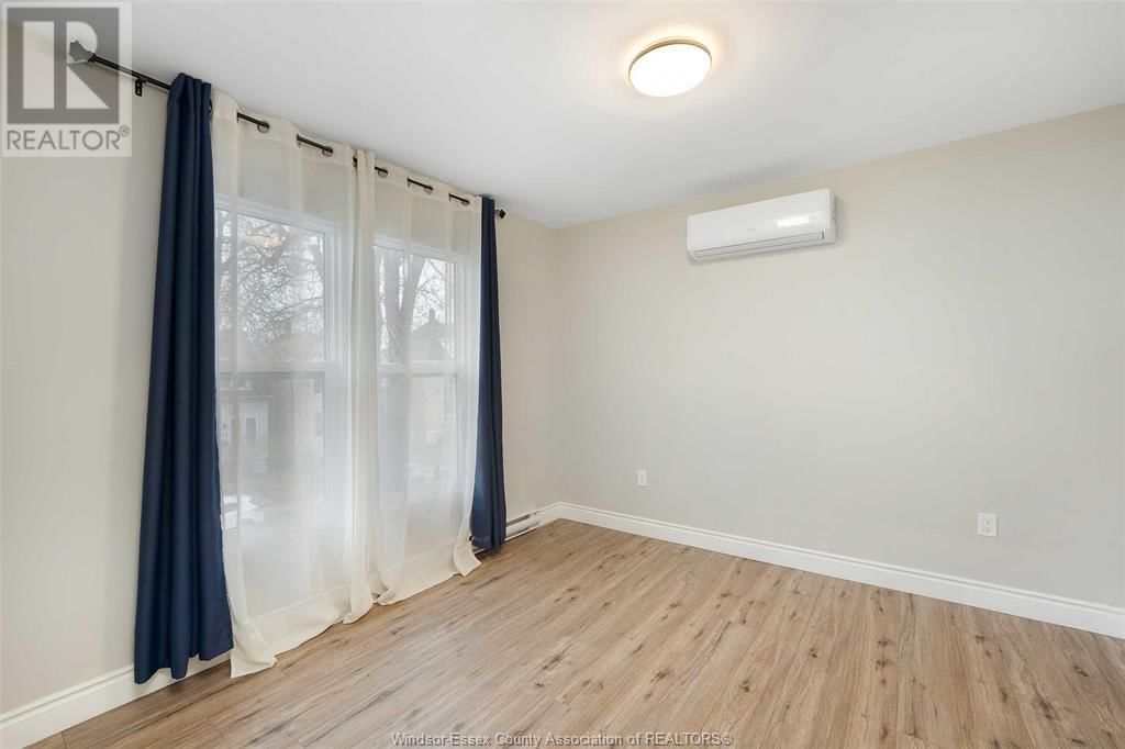 746 DOUGALL AVENUE Image 13