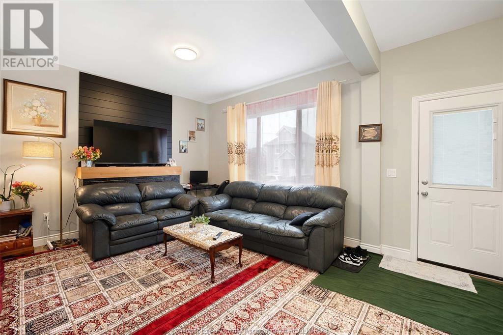 746 DOUGALL AVENUE Image 20