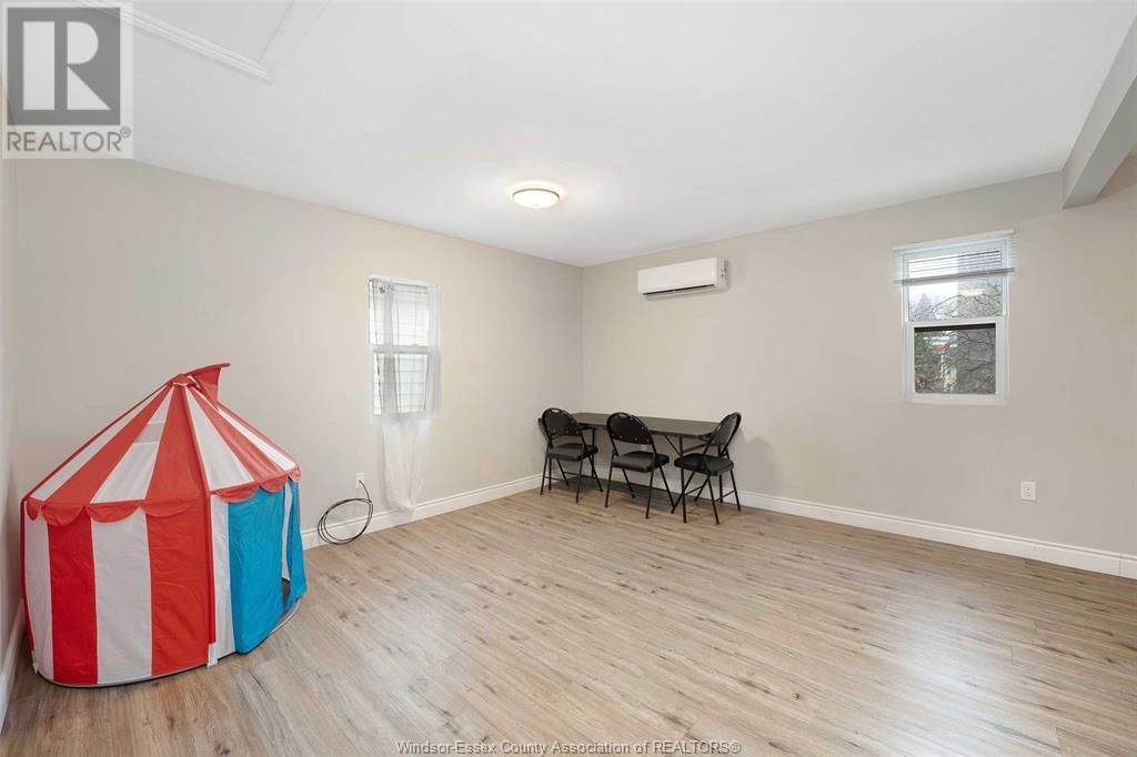 746 DOUGALL AVENUE Image 7
