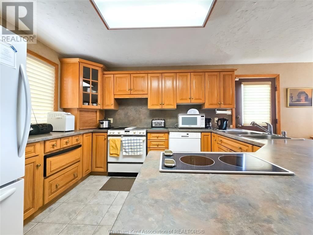 395 TOWANDA BOULEVARD Image 23