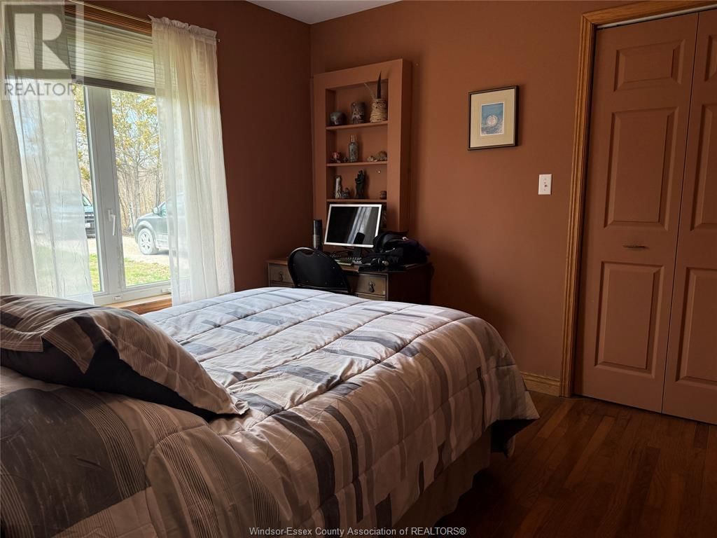 215 COOPER Image 22