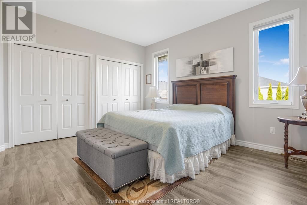 133 COTTAGE PLACE Image 13