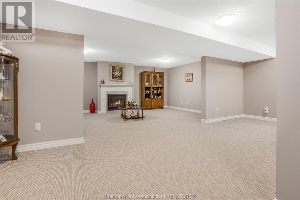 133 COTTAGE PLACE Image 27