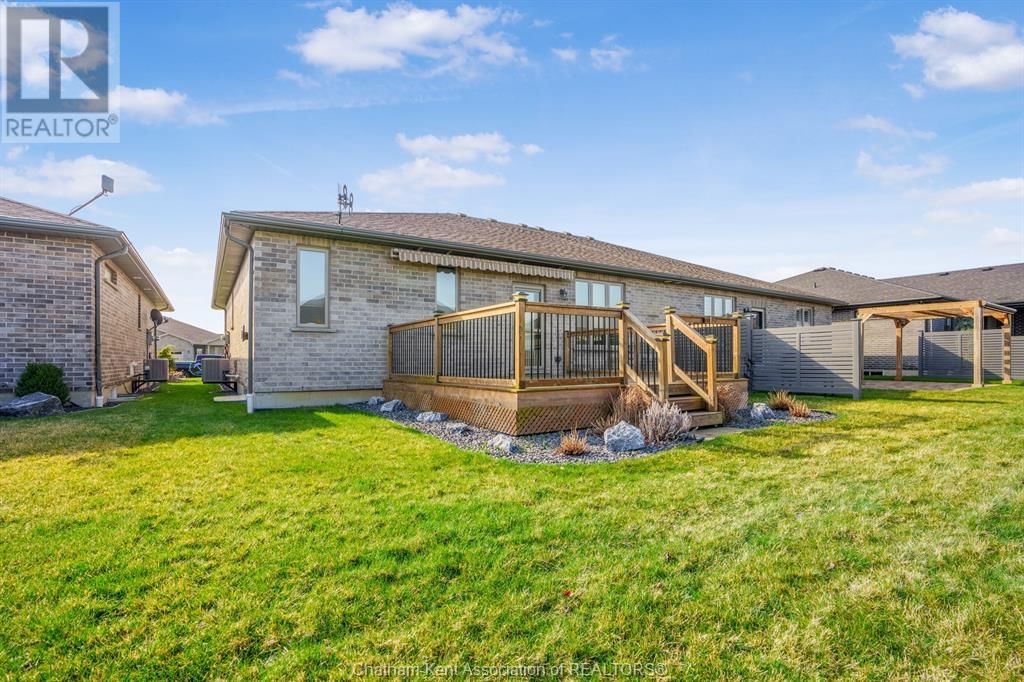 133 COTTAGE PLACE Image 37