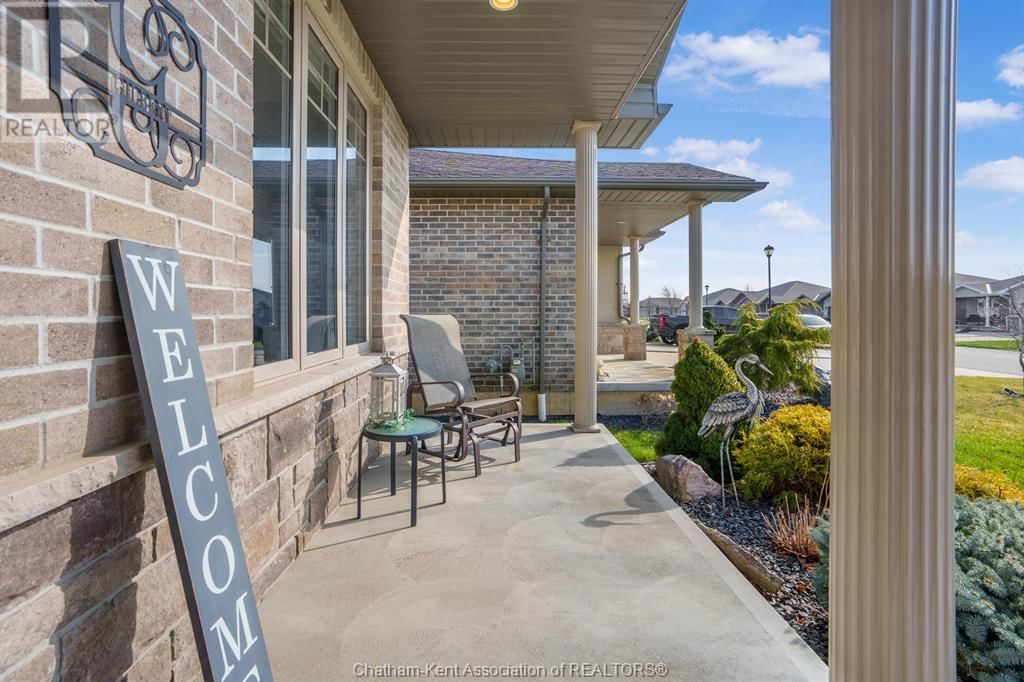 133 COTTAGE PLACE Image 4