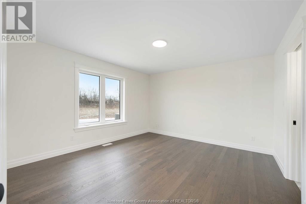 49 GRAF STREET Image 12