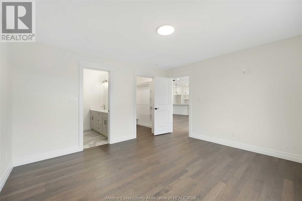 49 GRAF STREET Image 13